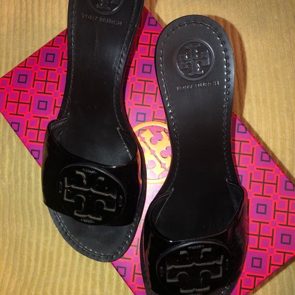 Tory Burch heels sandals - Picture 2 of 6